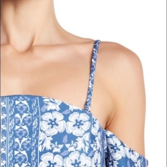 Elliatt Manet Floral Midi Dress W/ Bell Sleeves XS - Picture 4 of 8